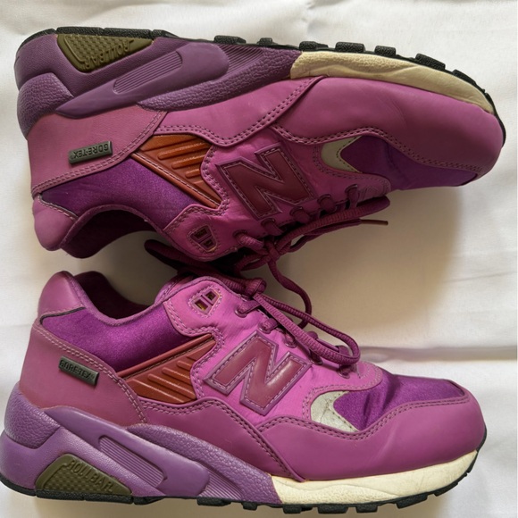 New Balance - Picture 4 of 8